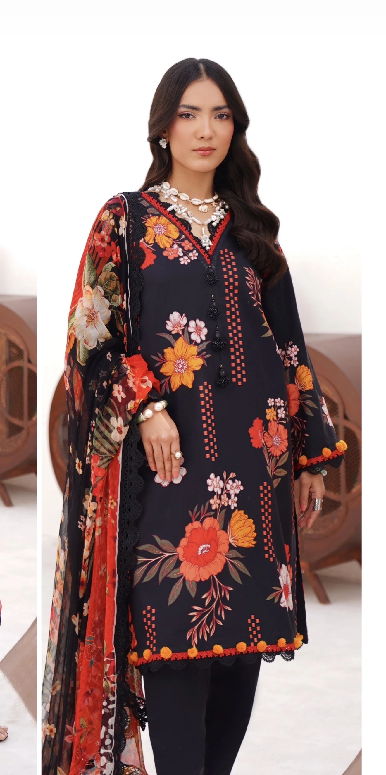 NAQSH FLORAL PARADISE