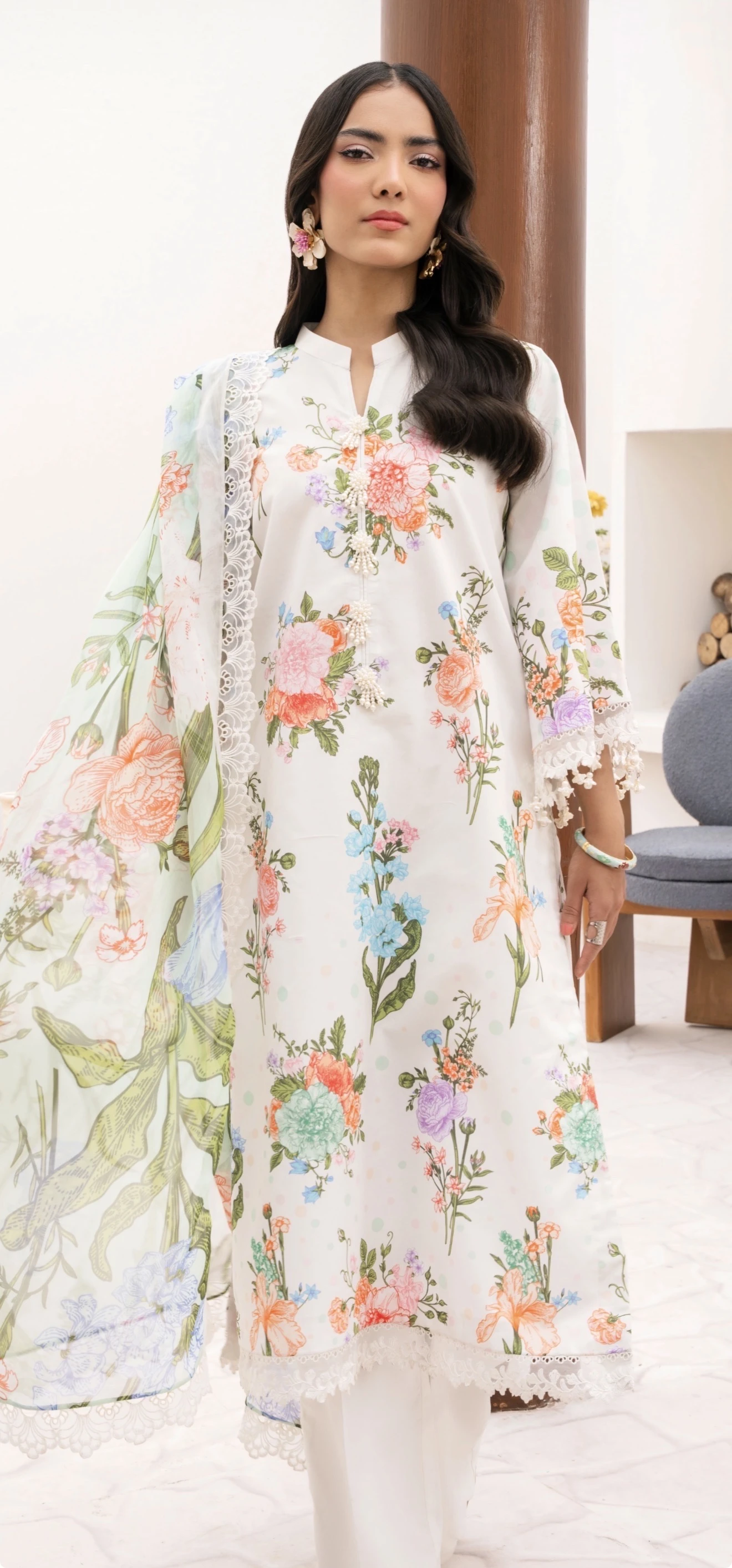 NAQSH FLORAL PARADISE