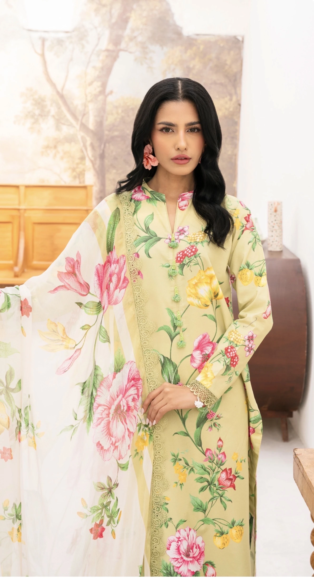 NAQSH FLORAL PARADISE